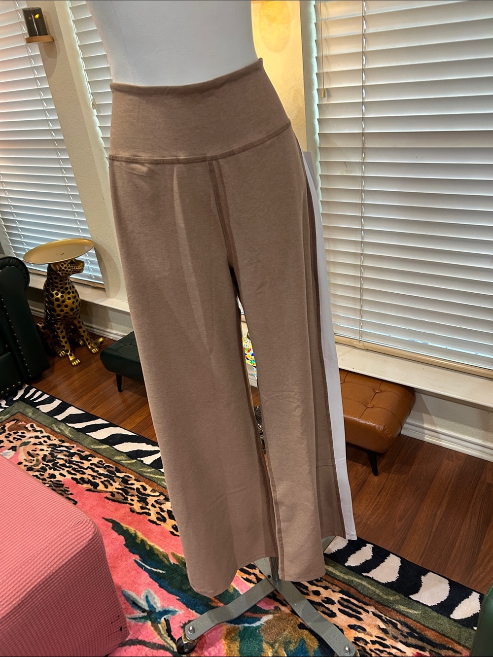 Wide Leg Women's BEYOND YOGA pants